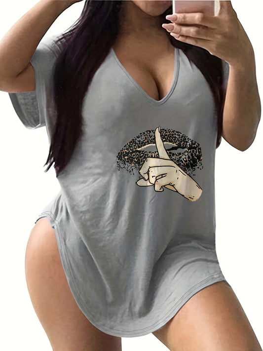 Plus size women's leopard print lips hand gesture print V-neck T-shirt loose curved hem short sleeve casual commute short sleeve top
