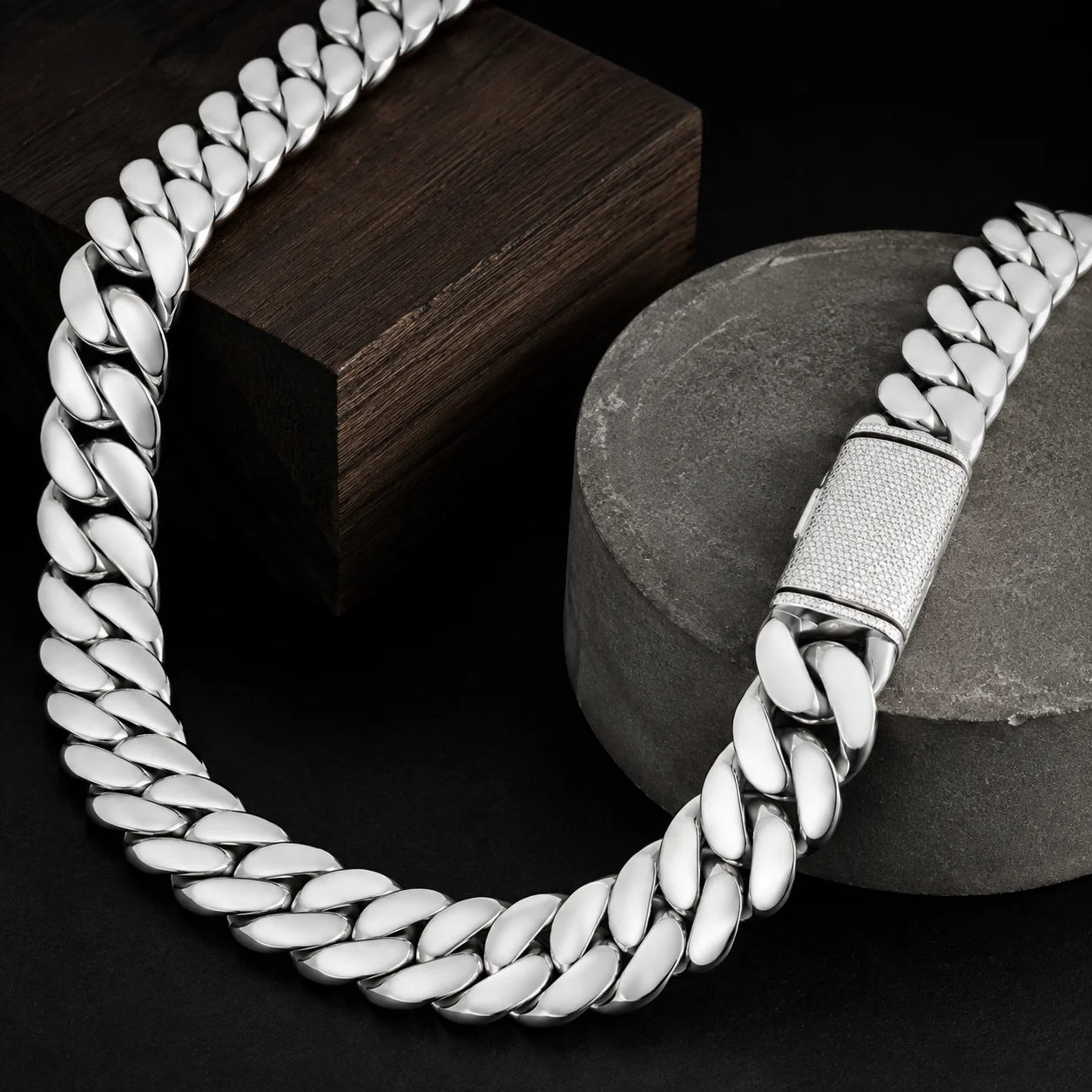 22mm Silvery Tone Miami Cuban Link Chain Necklace for Men, Heavy Chunky Stainless Steel Curb Chain with Iced CZ Box Clasp, Hip Hop Rapper Jewelry, Statement Necklace for Streetwear, Party, Daily Wear, Birthday, Father's Day a