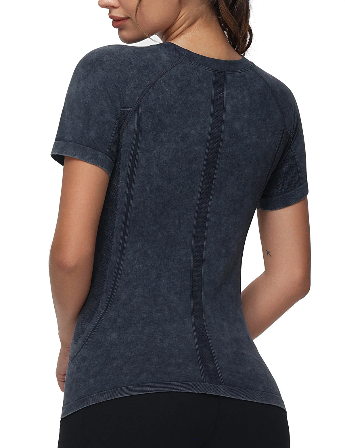 THE GYM PEOPLE Women's Seamless Workout T-Shirts Short Sleeve Slim Fit Shirts Breathable Running Tee Tops