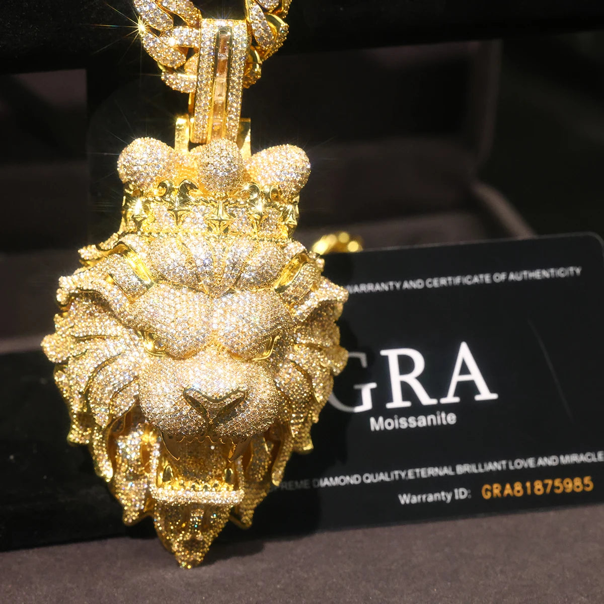 Iced Out Lion Head With Crown Pendant Micro Pave Cubic Zirconia 18K Gold Plated Hip Hop Jewelry Bling 3D Roaring Lion Medallion Mens Street Rap Cuban Chain Necklace Accessories Full Diamond Luxury Charm Fine Jewelry Gifts for