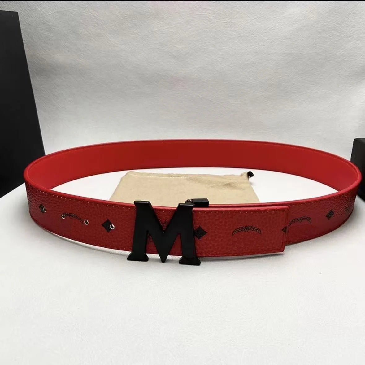 Women's Genuine Leather Belts, Classic and Retro European-style Belts, High-end and Luxurious Men's Business Belts, Fashionable Printed Women's Belts, Trendy Personalized Belts. High-end Brand Belt.