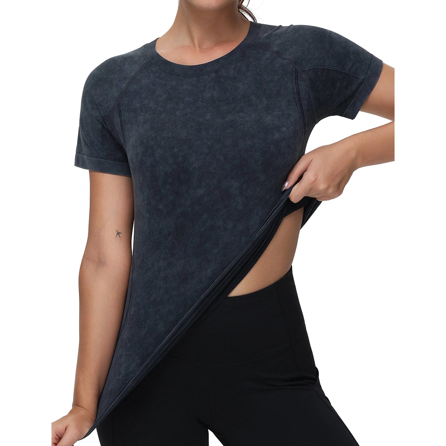 THE GYM PEOPLE Women's Seamless Workout T-Shirts Short Sleeve Slim Fit Shirts Breathable Running Tee Tops